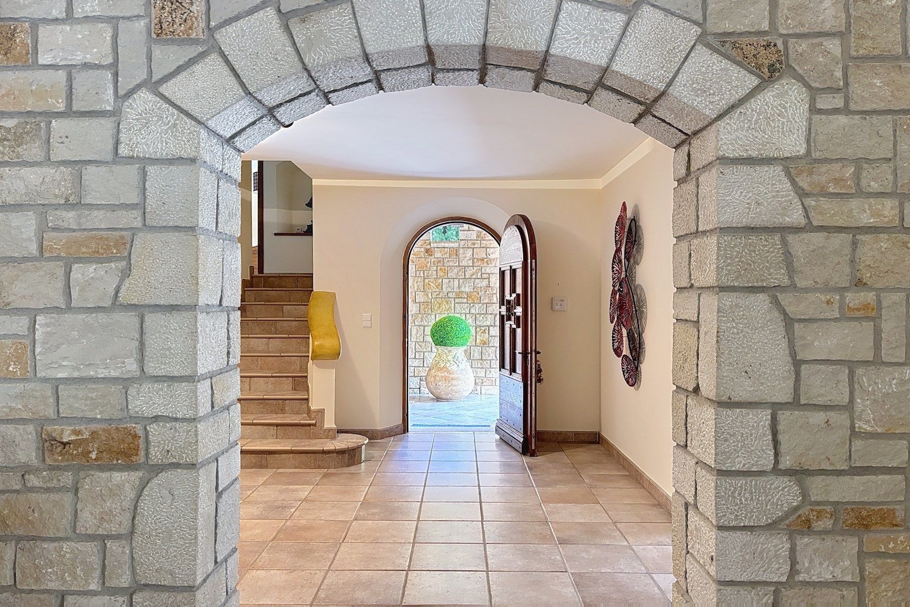 house 12 Rooms for sale on UZES (30700)