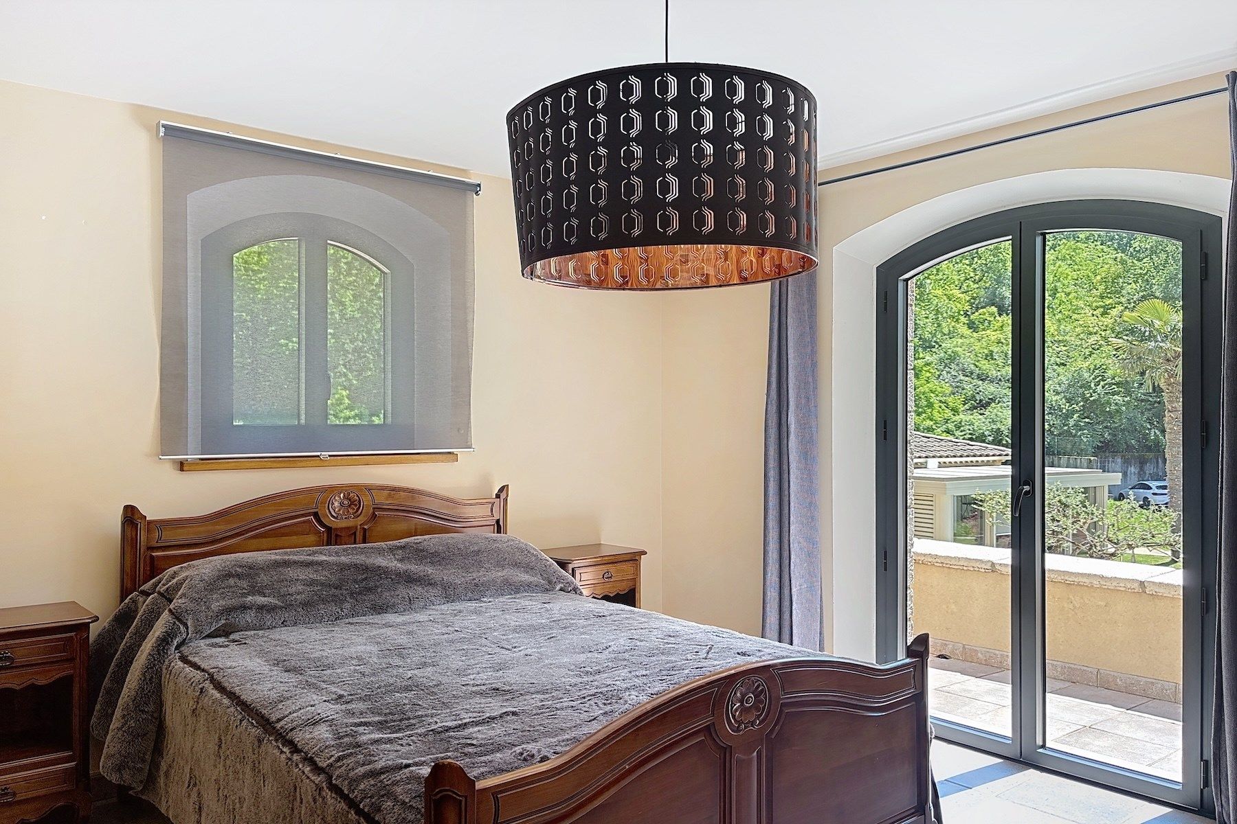 house 12 Rooms for sale on UZES (30700)