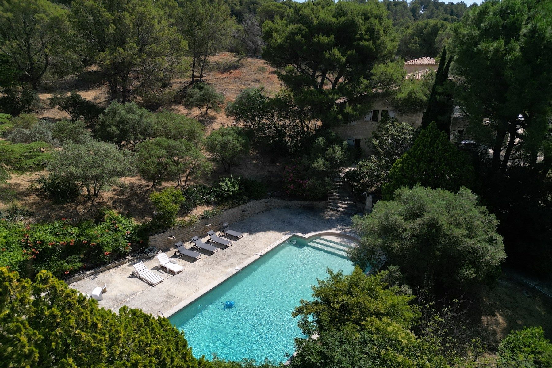 house 9 Rooms for sale on BEAUCAIRE (30300)