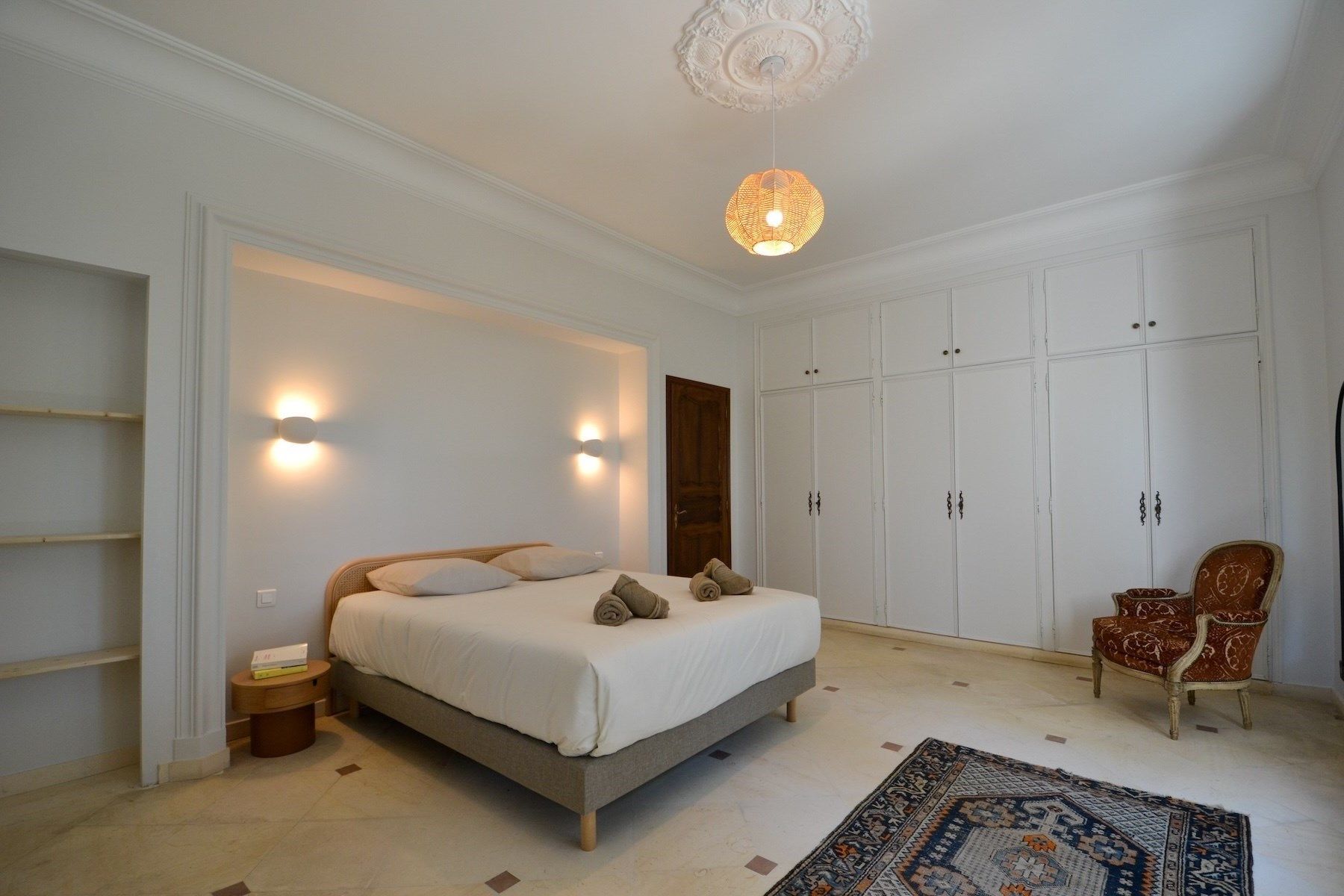 house 9 Rooms for sale on BEAUCAIRE (30300)