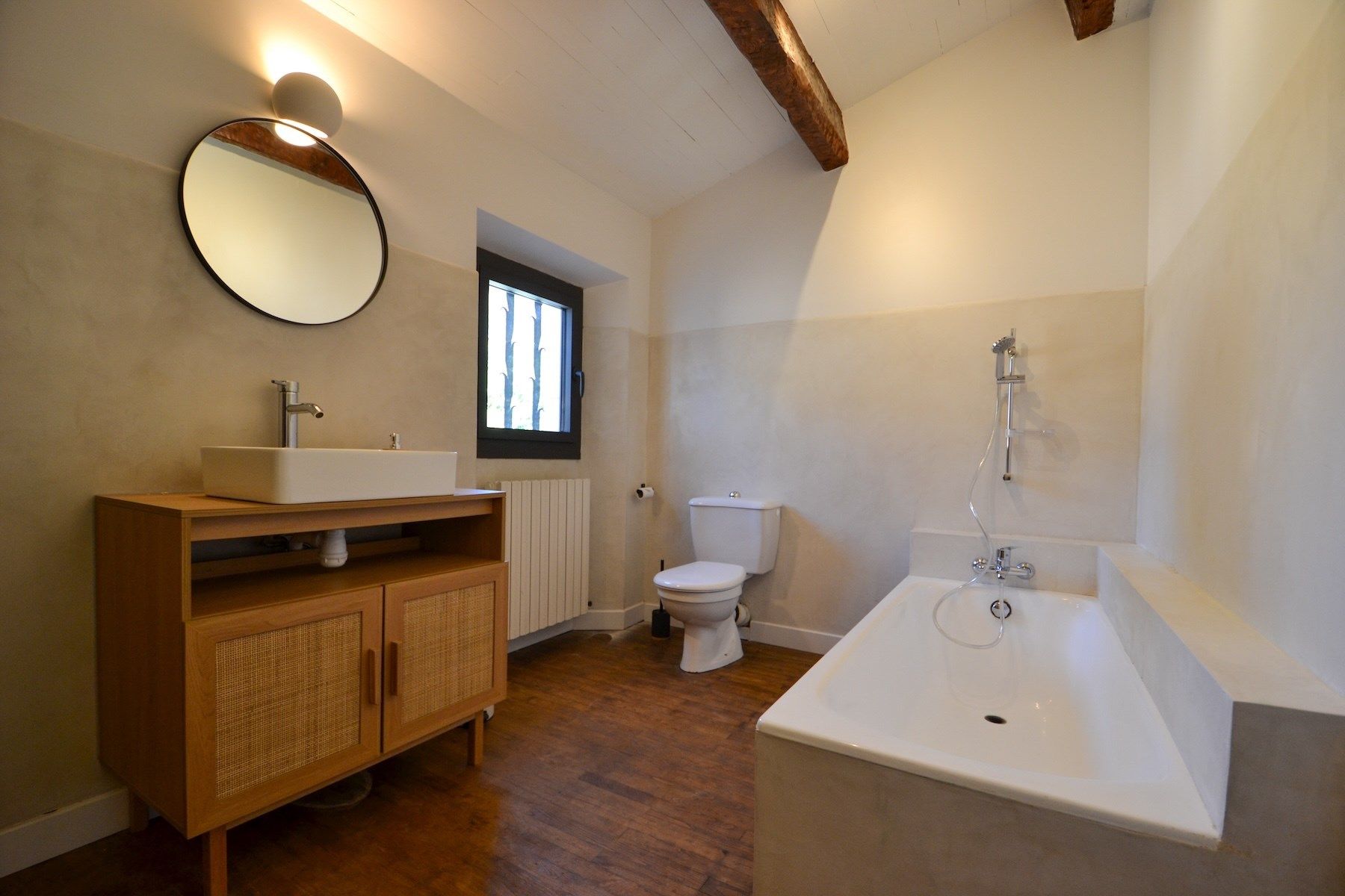 house 9 Rooms for sale on BEAUCAIRE (30300)