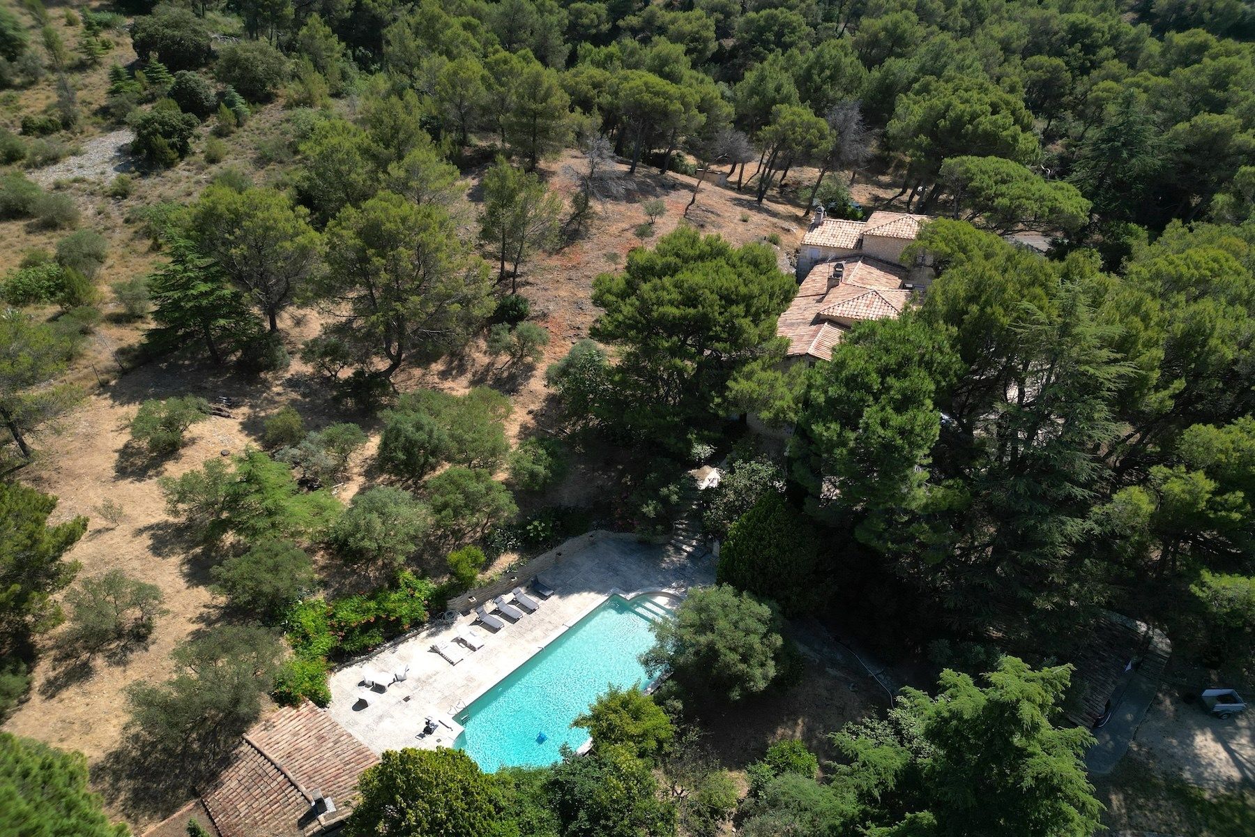 house 9 Rooms for sale on BEAUCAIRE (30300)