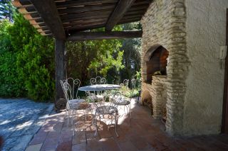 house 9 Rooms for sale on BEAUCAIRE (30300)