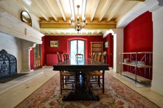 house 9 Rooms for sale on BEAUCAIRE (30300)