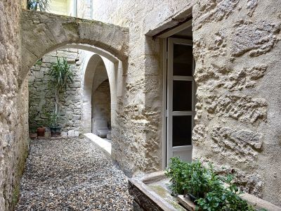 immeuble en vente sur UZES (30700) Vente Immeuble Uzès 400 m²