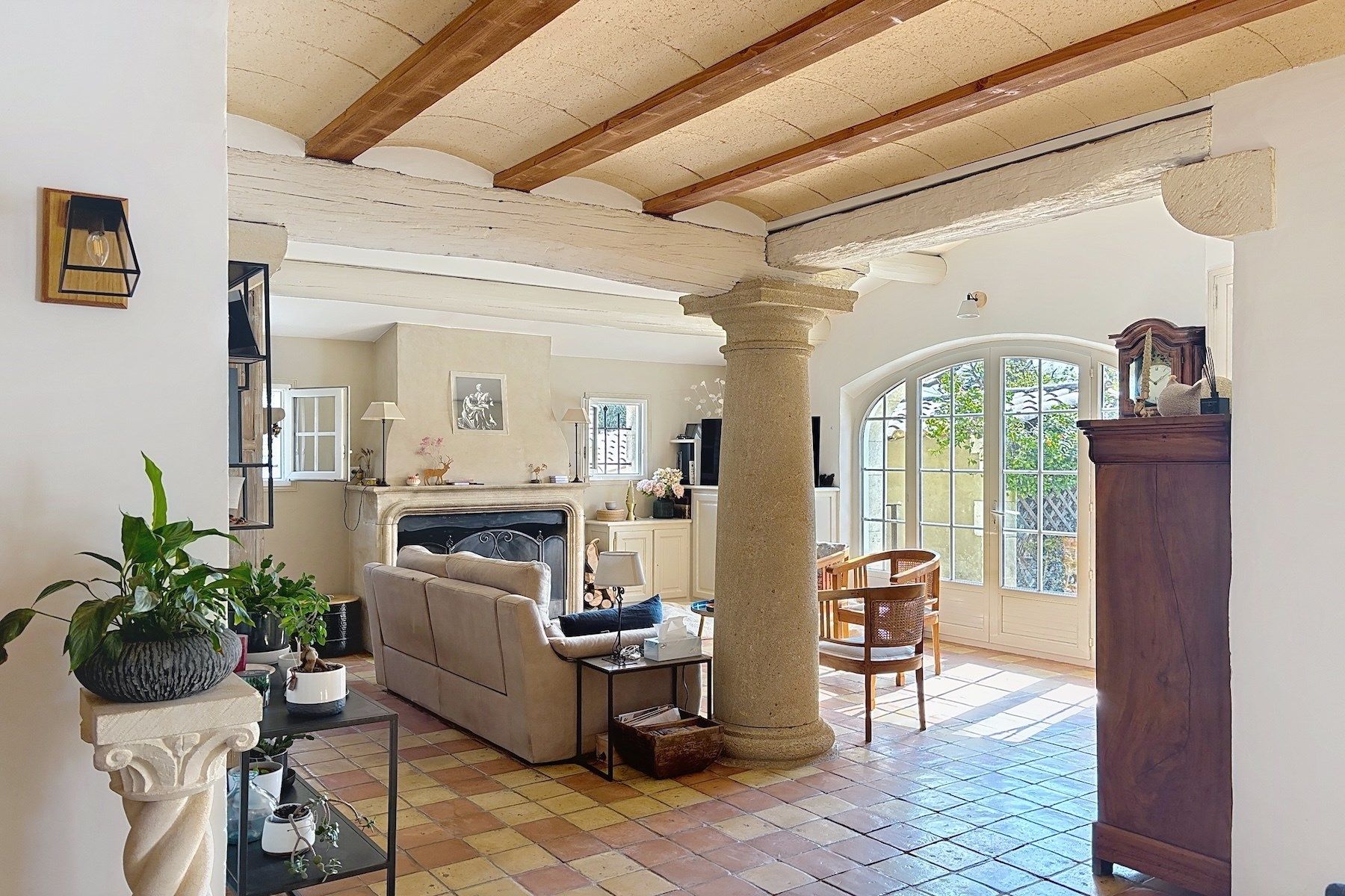 provencal house 5 Rooms for sale on UZES (30700)