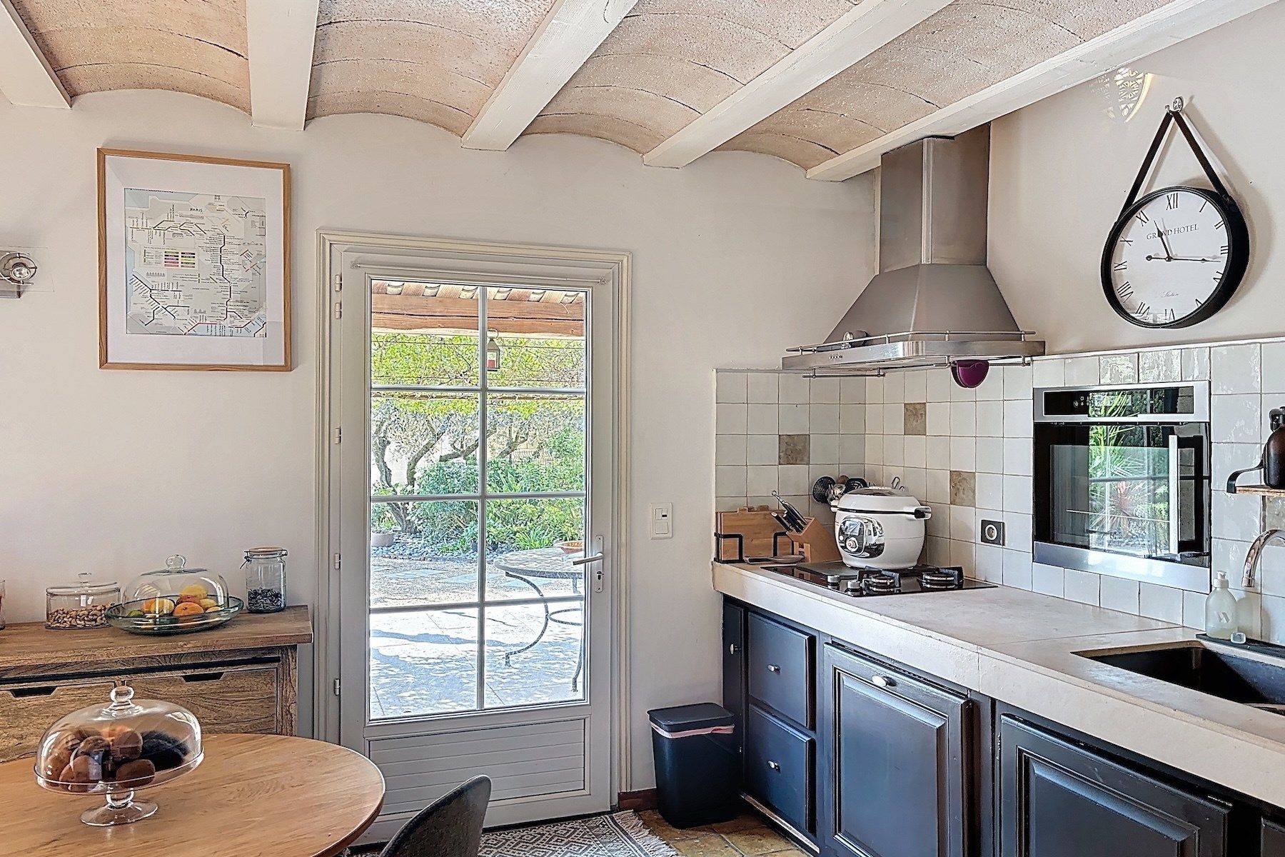 provencal house 5 Rooms for sale on UZES (30700)