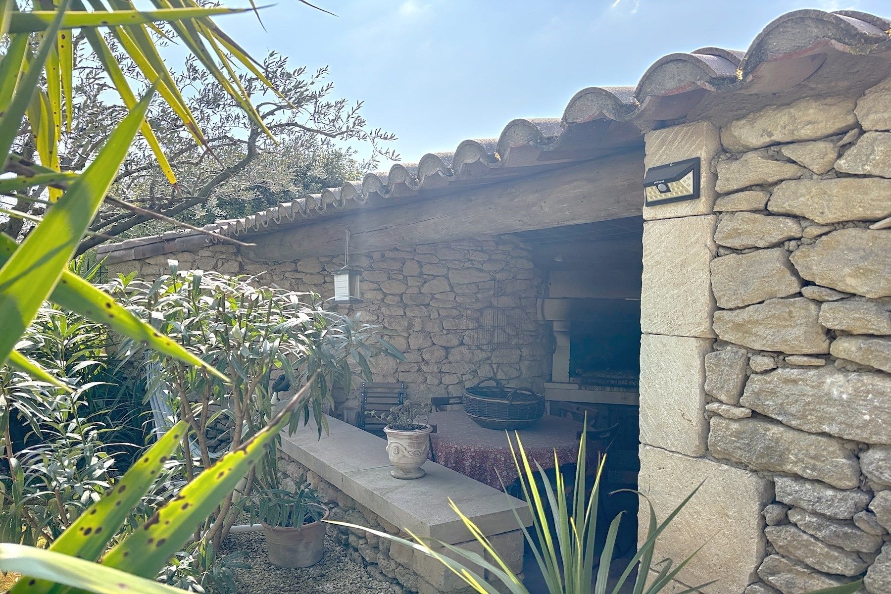 provencal house 5 Rooms for sale on UZES (30700)
