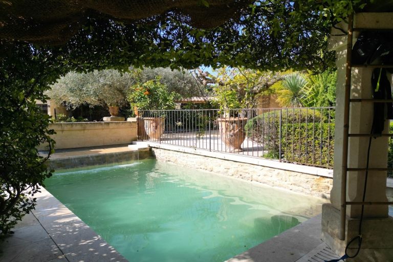 maison provençale 5 Pièces en vente sur UZES (30700)