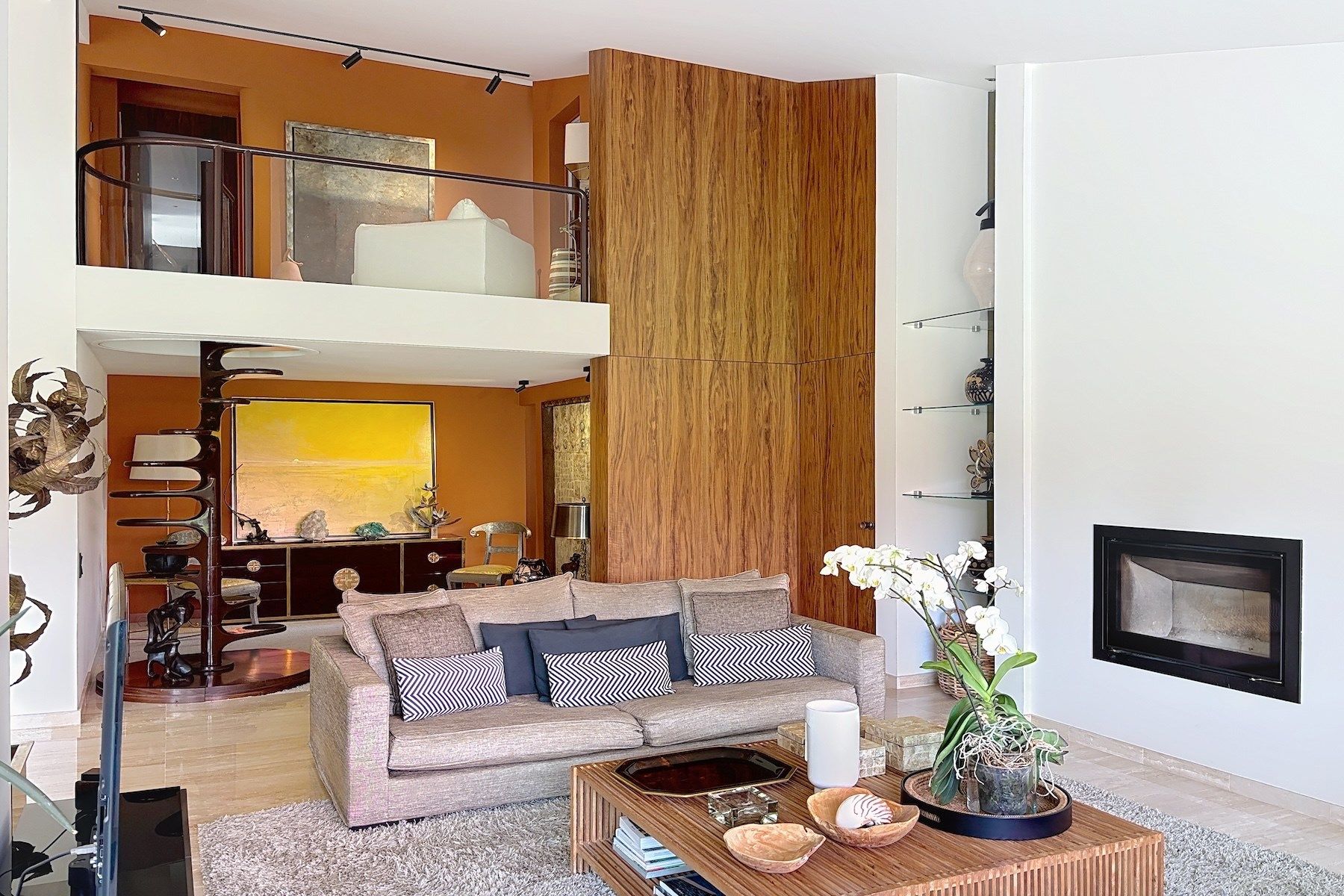 property 8 Rooms for sale on UZES (30700)