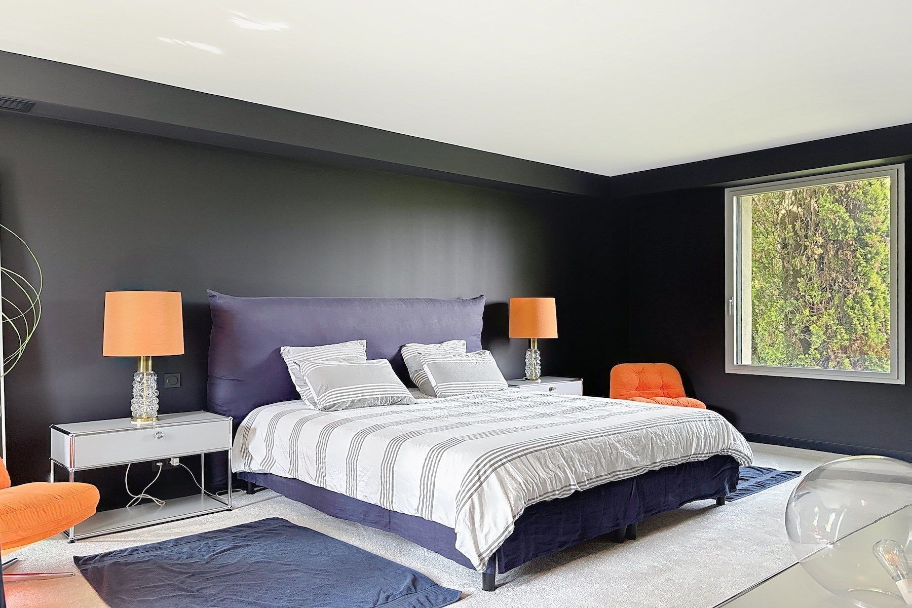 property 8 Rooms for sale on UZES (30700)