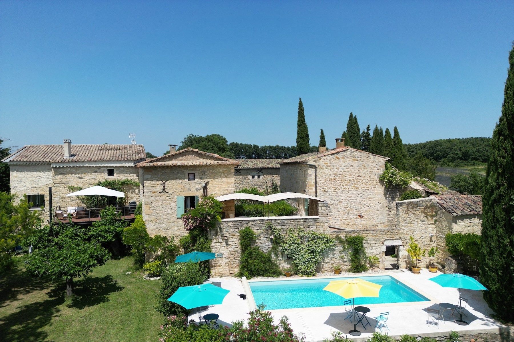 house 26 Rooms for sale on BARJAC (30430)