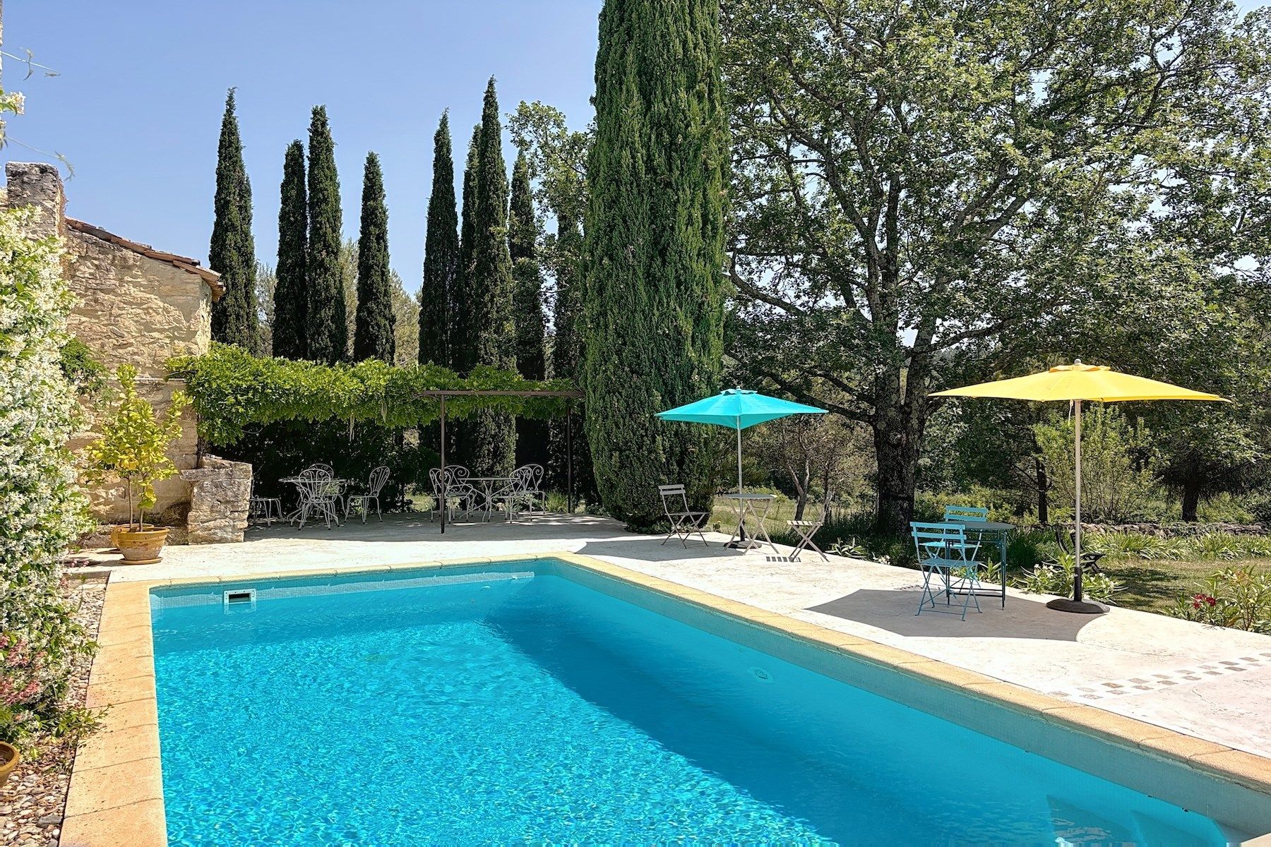 house 26 Rooms for sale on BARJAC (30430)