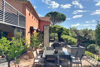 house 10 Rooms for sale on VILLENEUVE LES AVIGNON (30400)