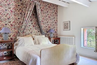 house 10 Rooms for sale on VILLENEUVE LES AVIGNON (30400)