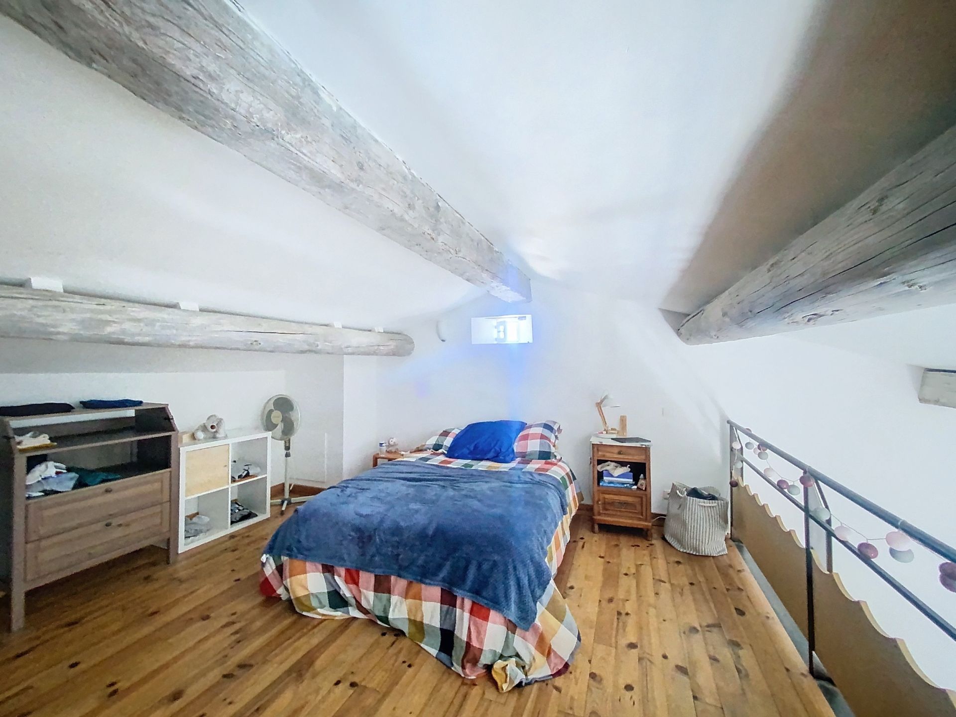 apartment 2 Rooms for sale on UZES (30700)