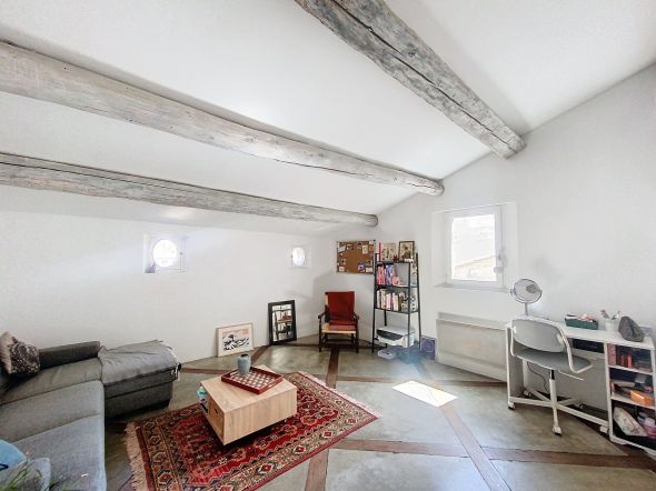 Sale Apartment Uzès 2 Rooms 74 m²