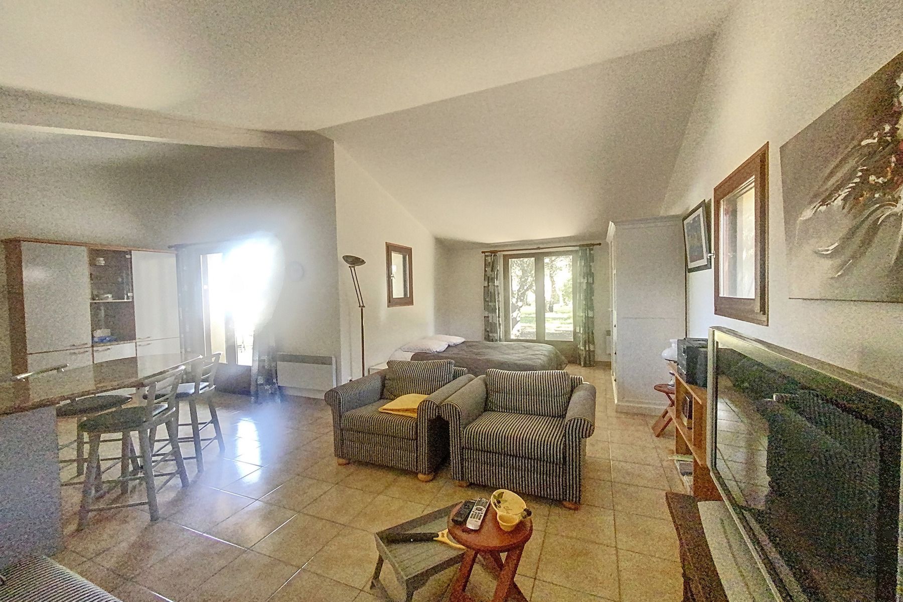 house 6 Rooms for sale on UZES (30700)