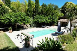 castle 10 Rooms for sale on UZES (30700)