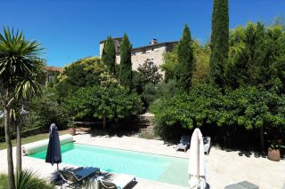 castle 10 Rooms for sale on UZES (30700)