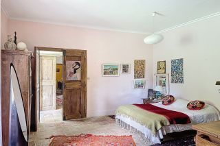 property 10 Rooms for sale on UZES (30700)