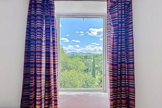 property 10 Rooms for sale on UZES (30700)