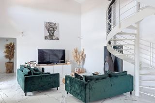 house 5 Rooms for sale on COLLIAS (30210)