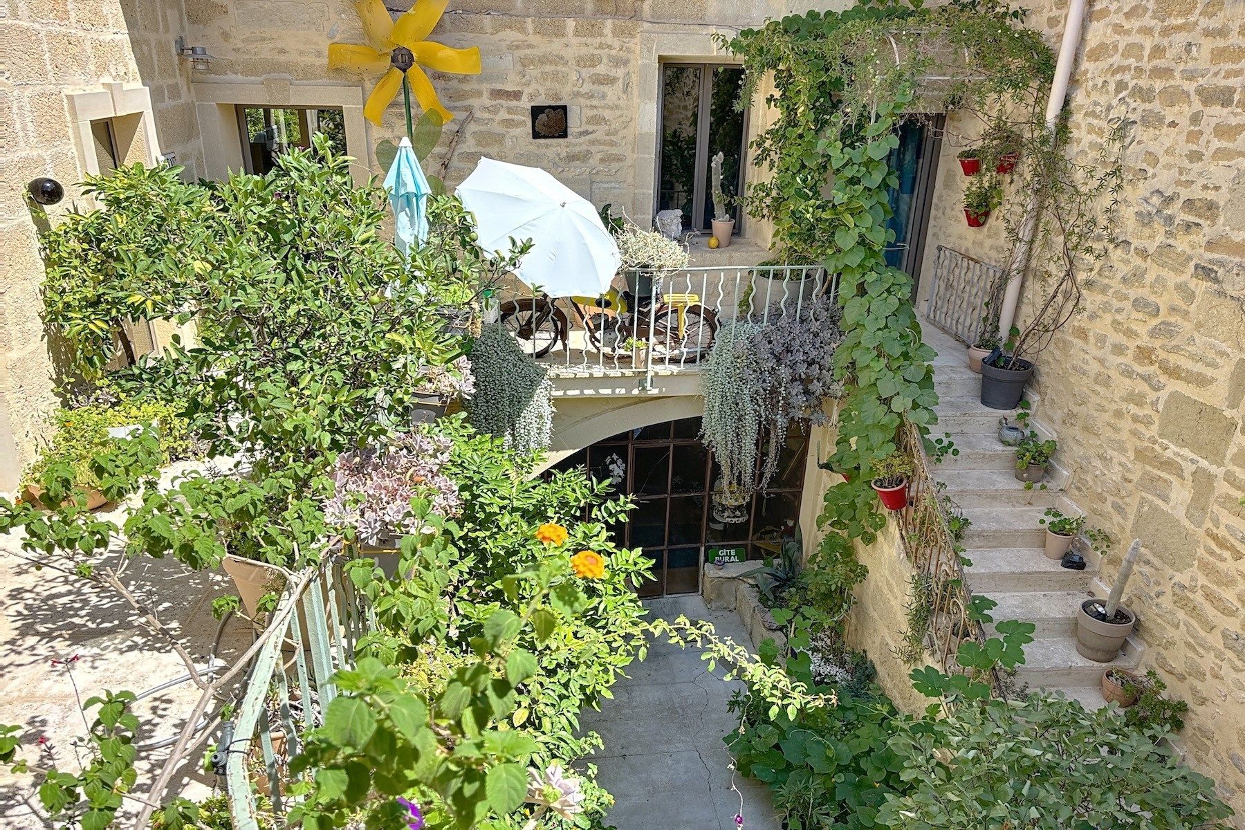 maison 9 Pièces en vente sur AUBAIS (30250)