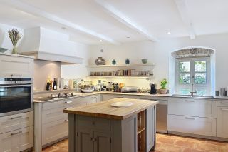 maison 6 Pièces en vente sur LUSSAN (30580)