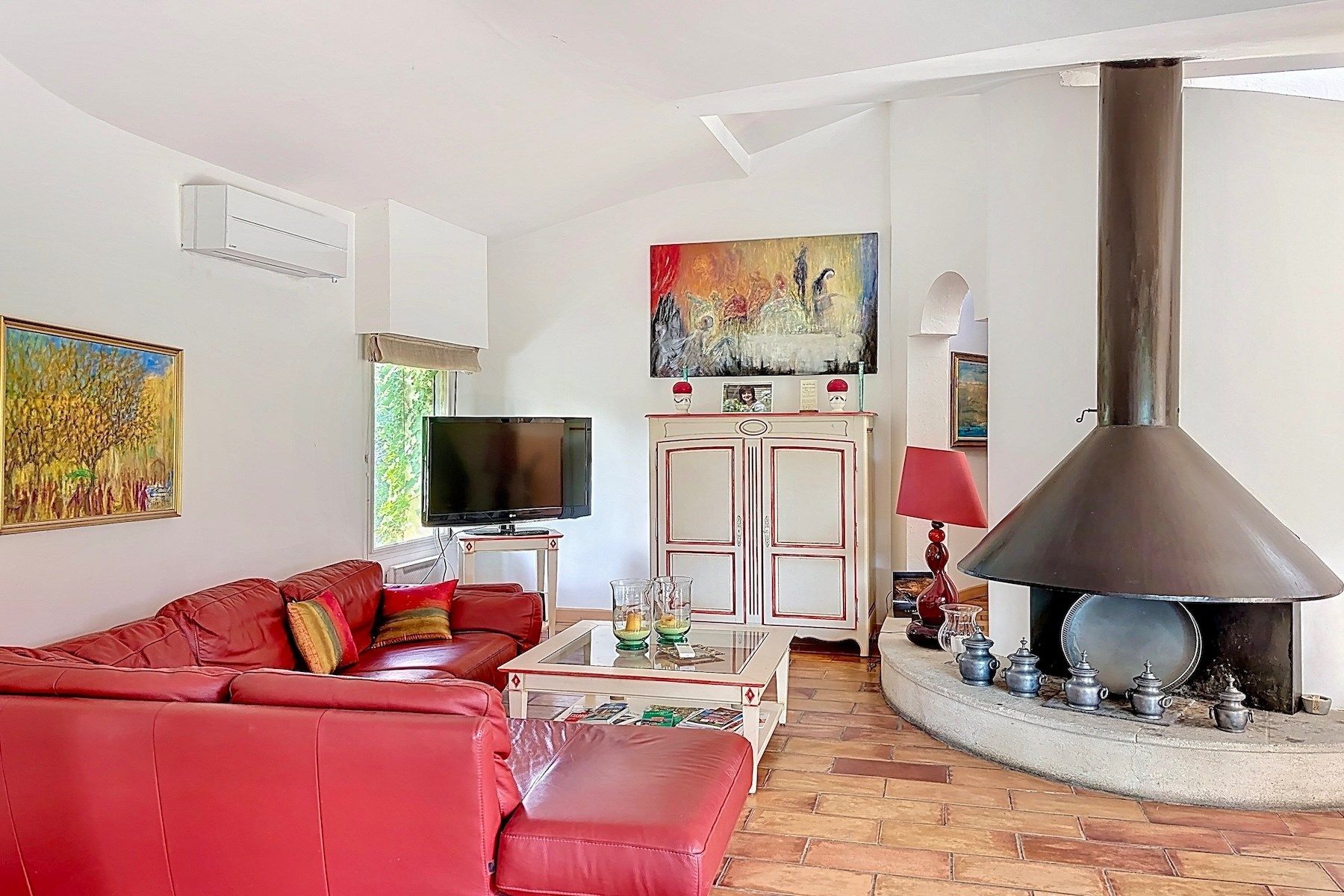 house 8 Rooms for sale on UZES (30700)