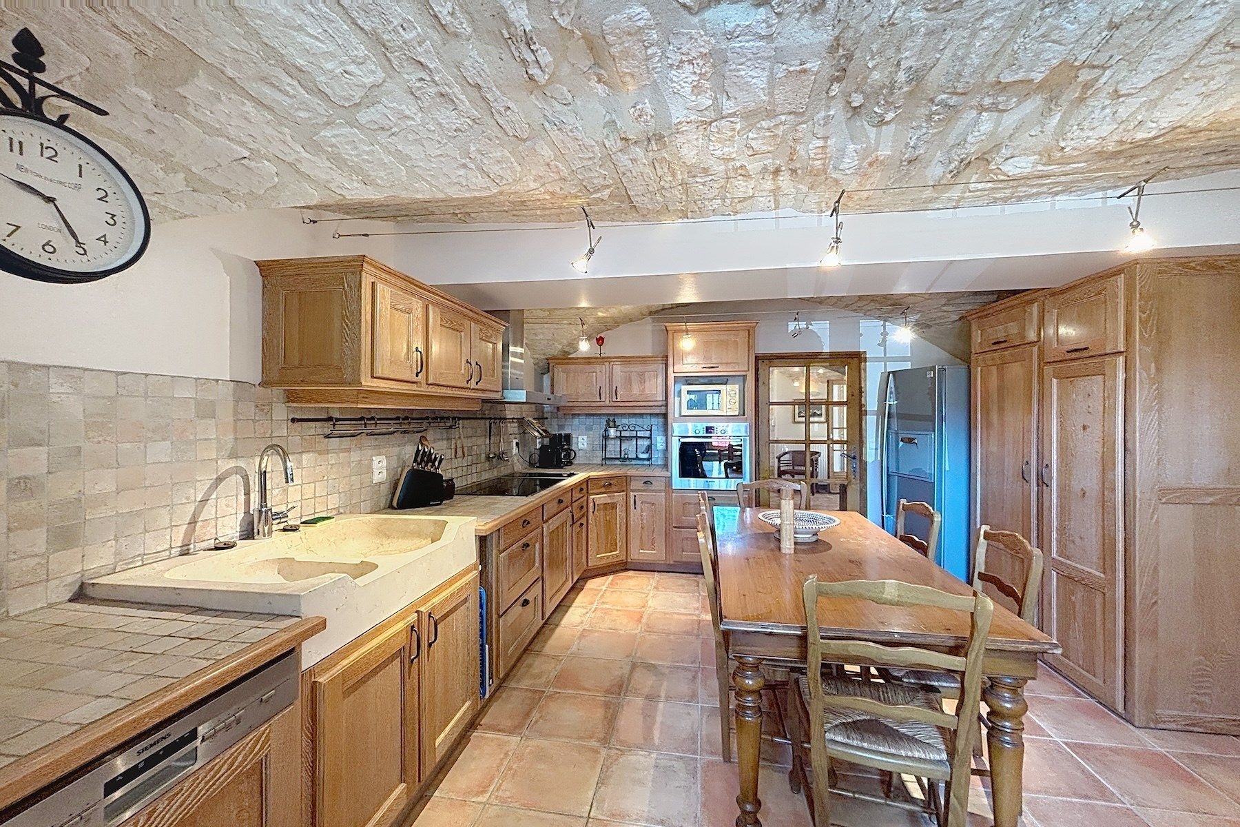 maison 8 Pièces en vente sur BARJAC (30430)