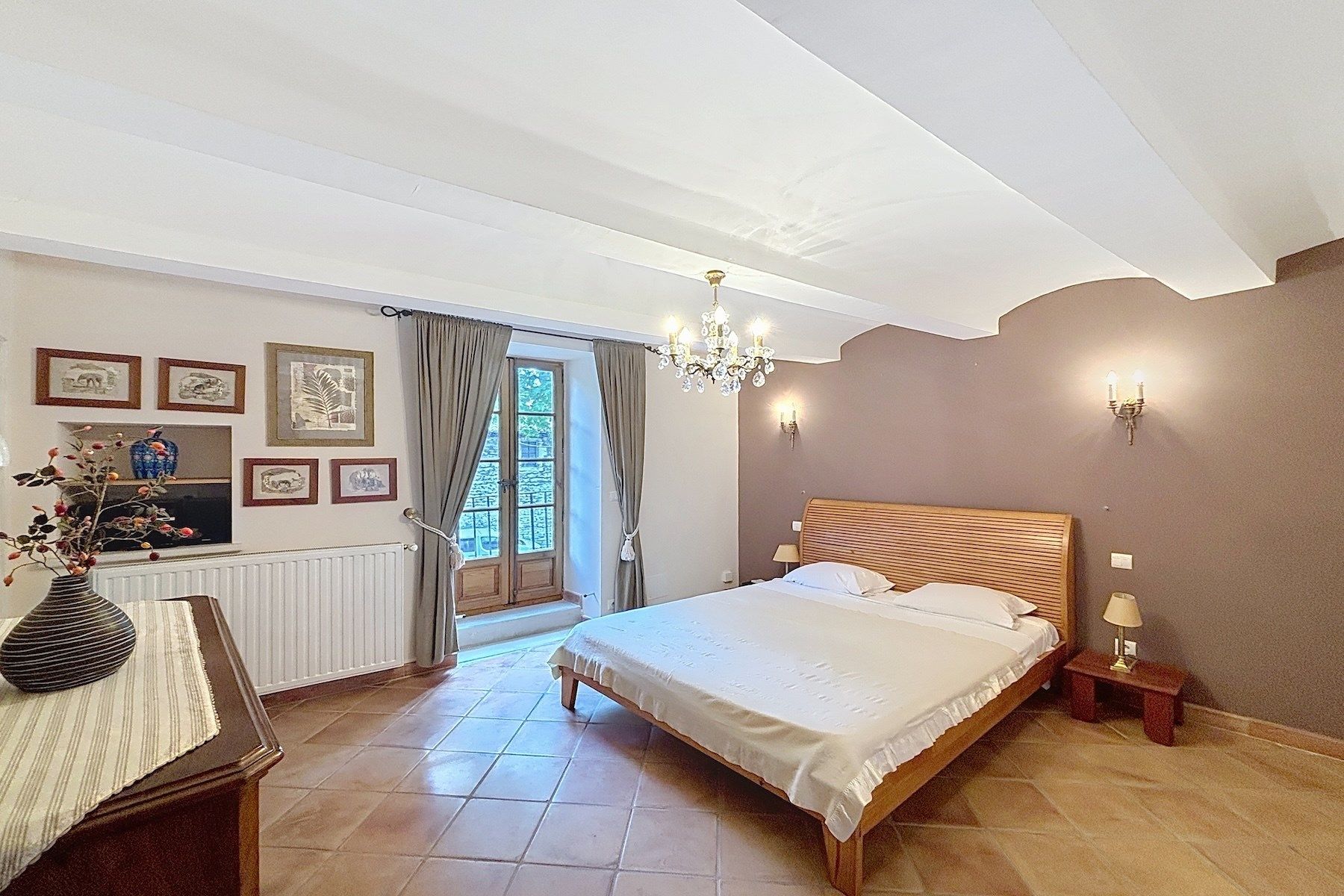 maison 8 Pièces en vente sur BARJAC (30430)