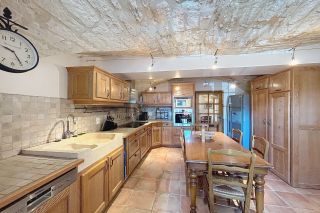 house 8 Rooms for sale on BARJAC (30430)