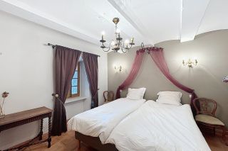 house 8 Rooms for sale on BARJAC (30430)
