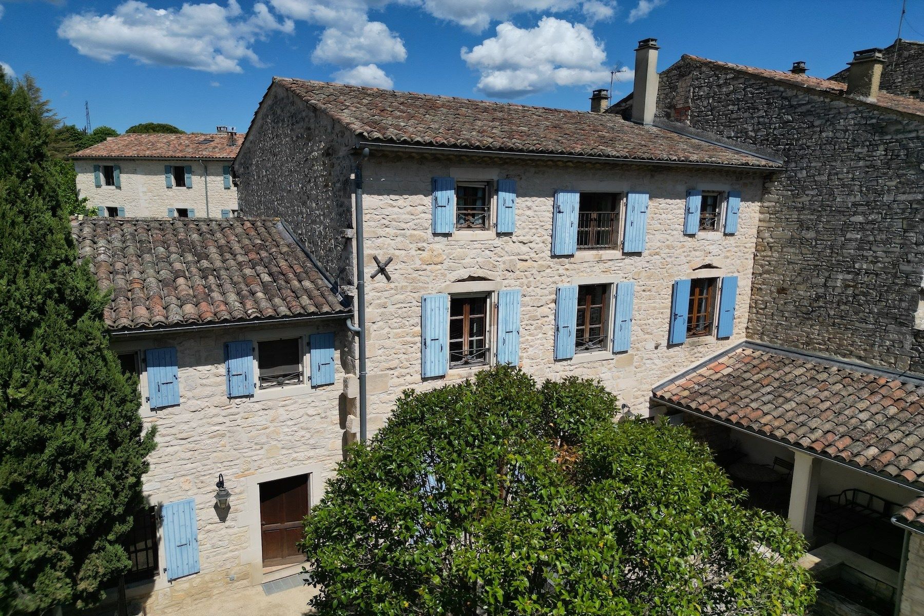 maison 8 Pièces en vente sur BARJAC (30430)