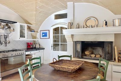 house 12 Rooms for sale on UZES (30700) Sale House Uzès 12 Rooms 330 m²