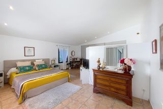 townhouse 5 Rooms for sale on NIMES (30000)