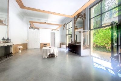 Vente Hôtel particulier Uzès 5&nbsp;Pièces 260&nbsp;m²