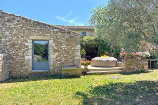 house 11 Rooms for sale on UZES (30700)