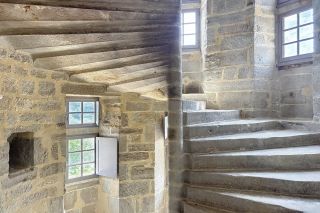 château 15 Pièces en vente sur VALLON PONT D ARC (07150)