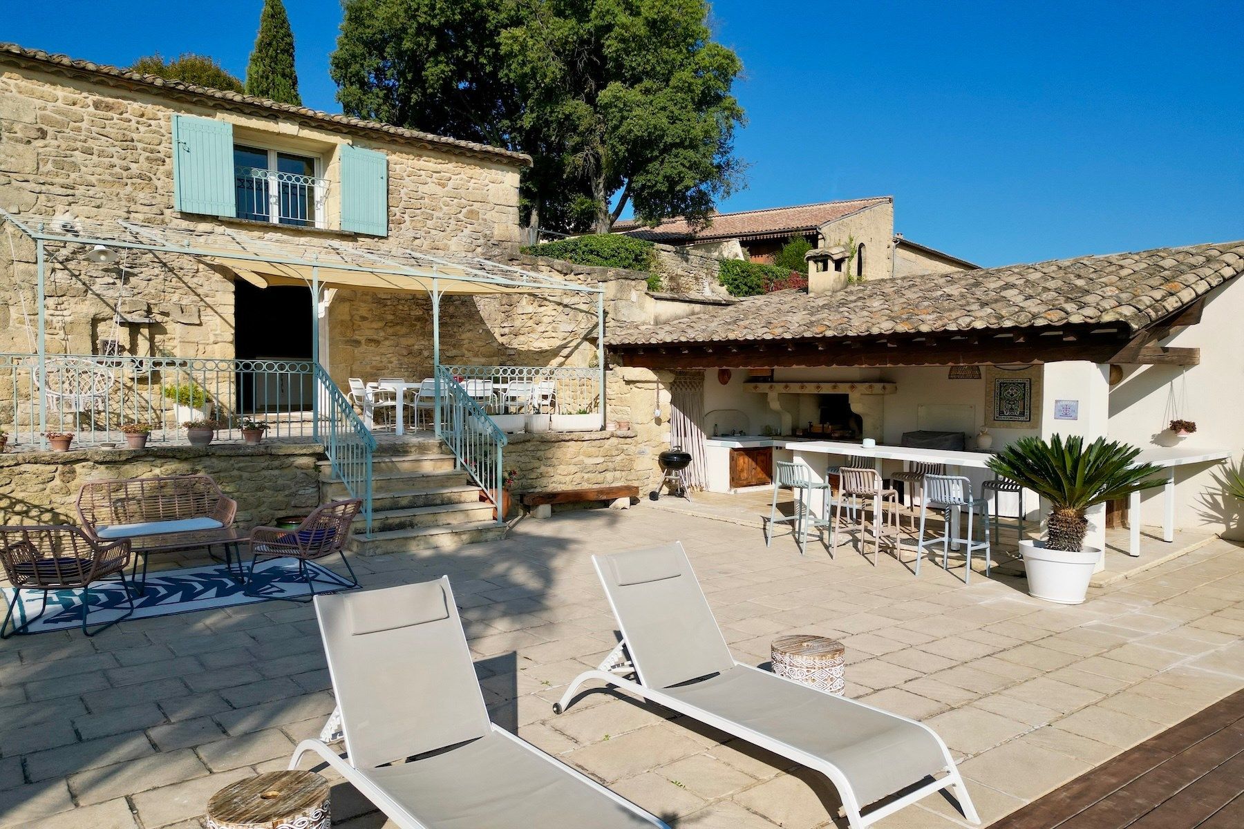 maison 14 Pièces en vente sur AIGUES VIVES (30670)