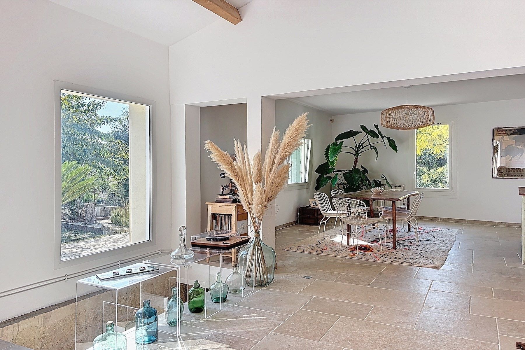 maison 14 Pièces en vente sur AIGUES VIVES (30670)