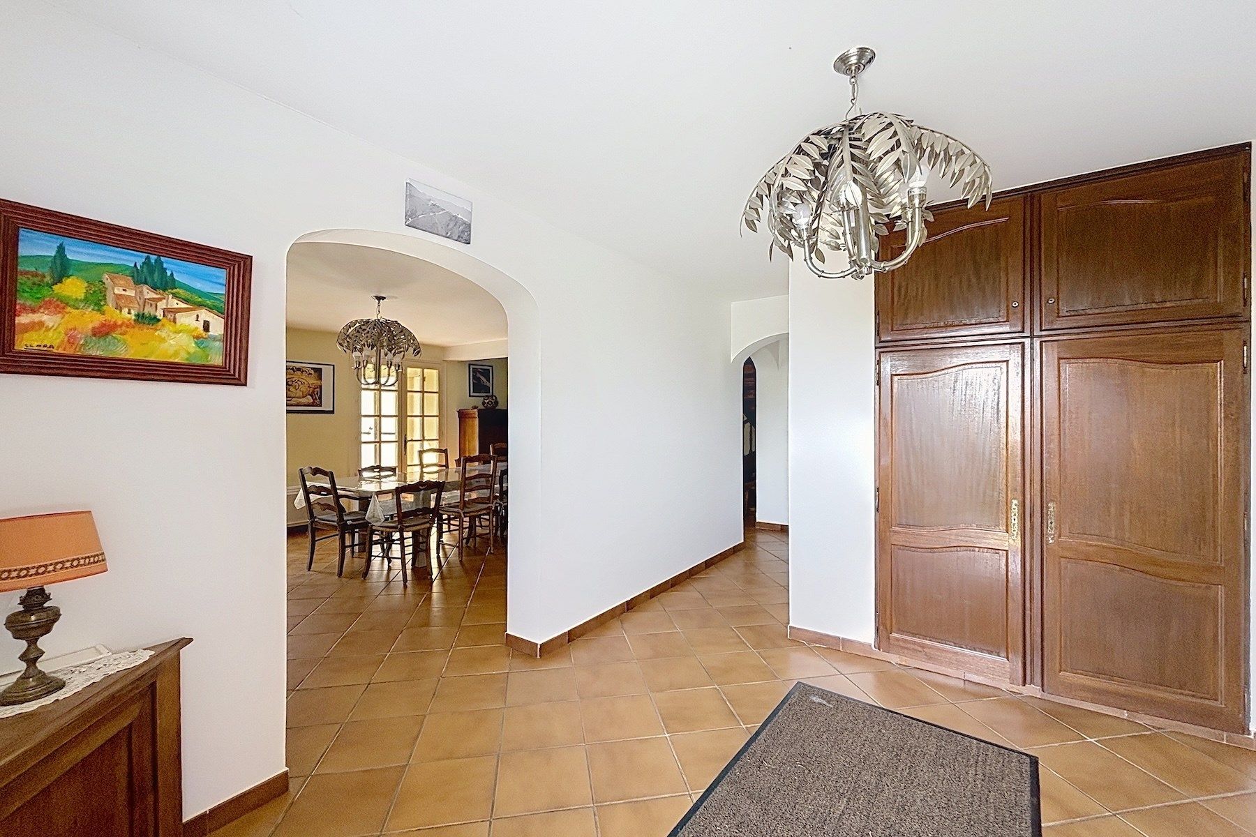 house 9 Rooms for sale on NIMES (30900)