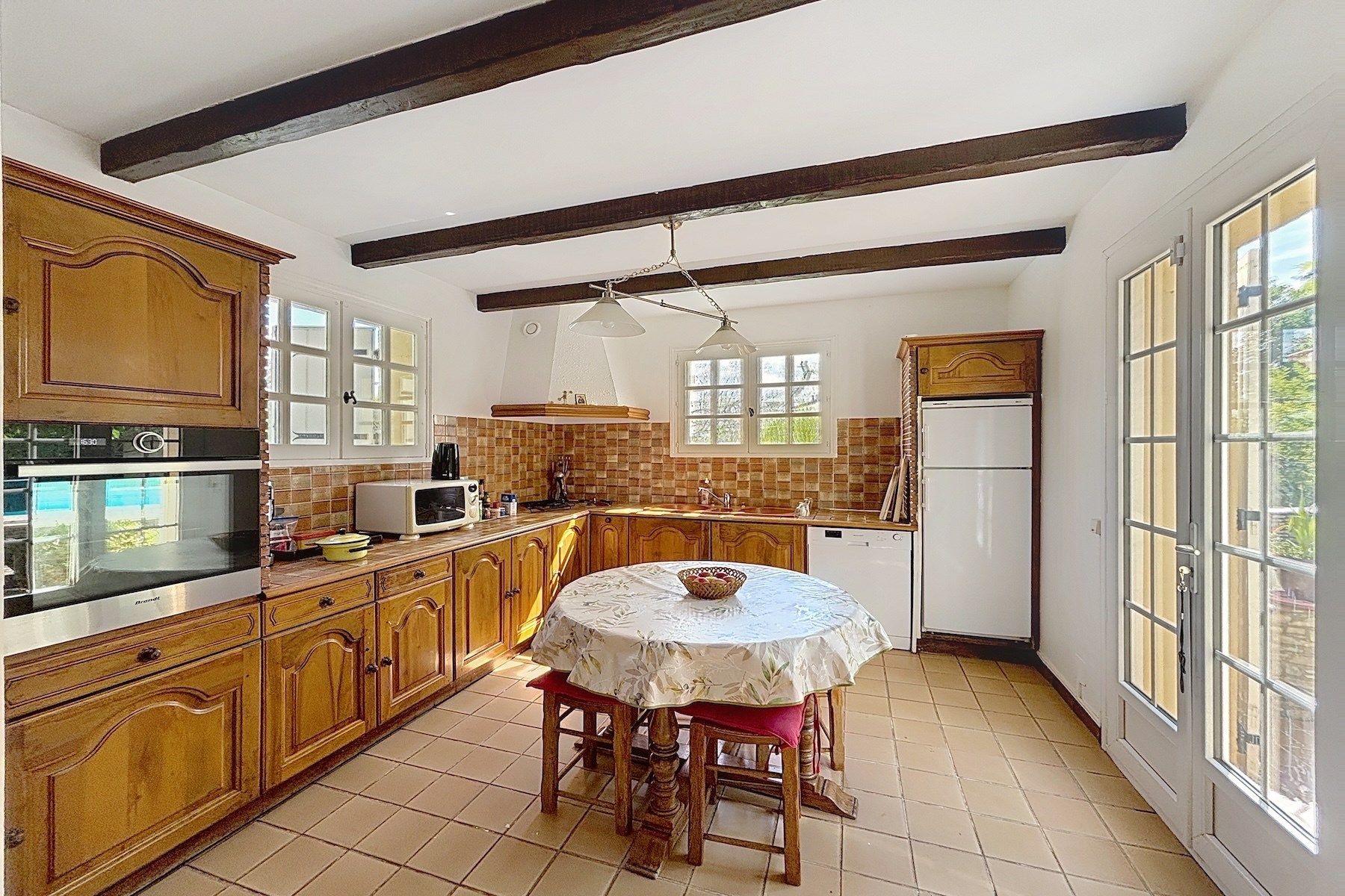 house 9 Rooms for sale on NIMES (30900)