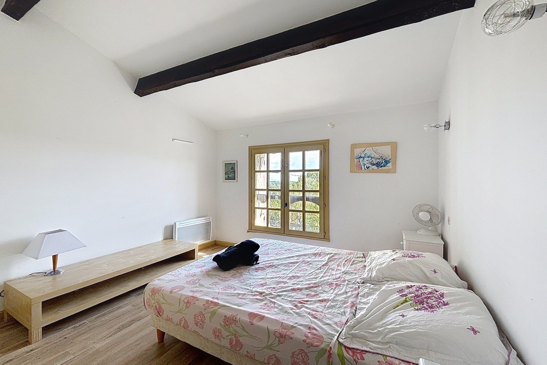 house 9 Rooms for sale on NIMES (30900)