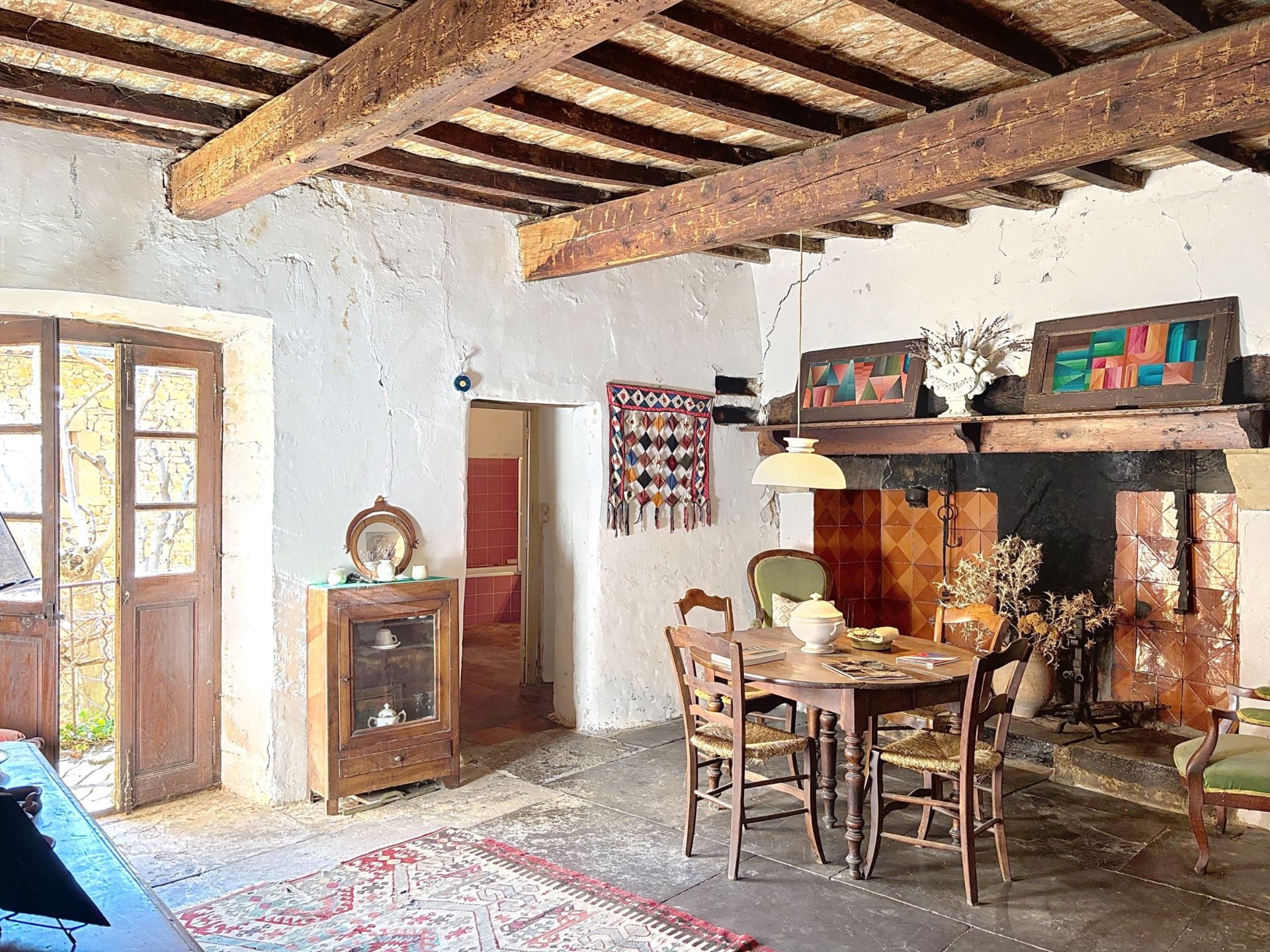 bâtisse à rénover 10 Pièces en vente sur UZES (30700)