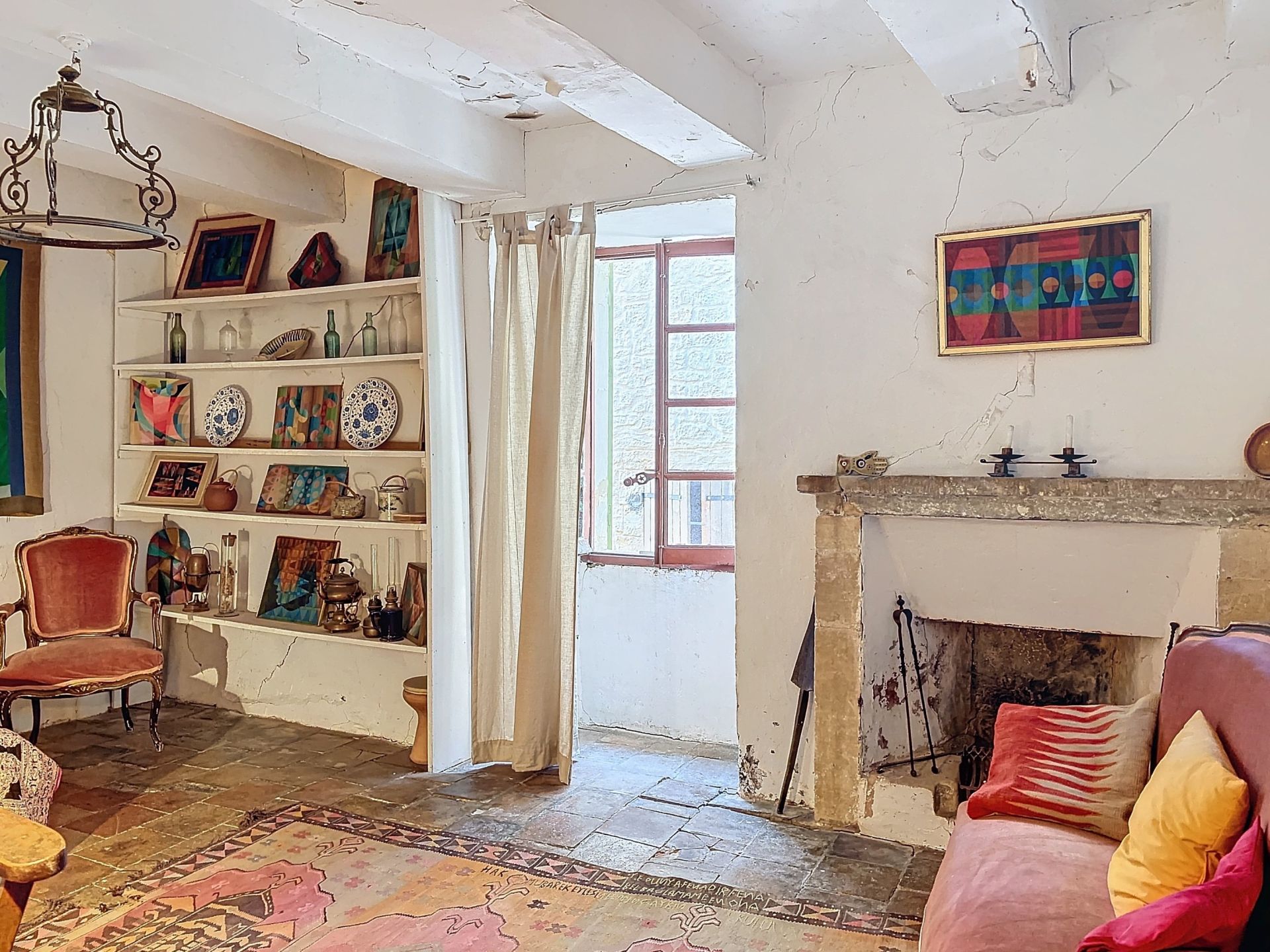 bâtisse à rénover 10 Pièces en vente sur UZES (30700)