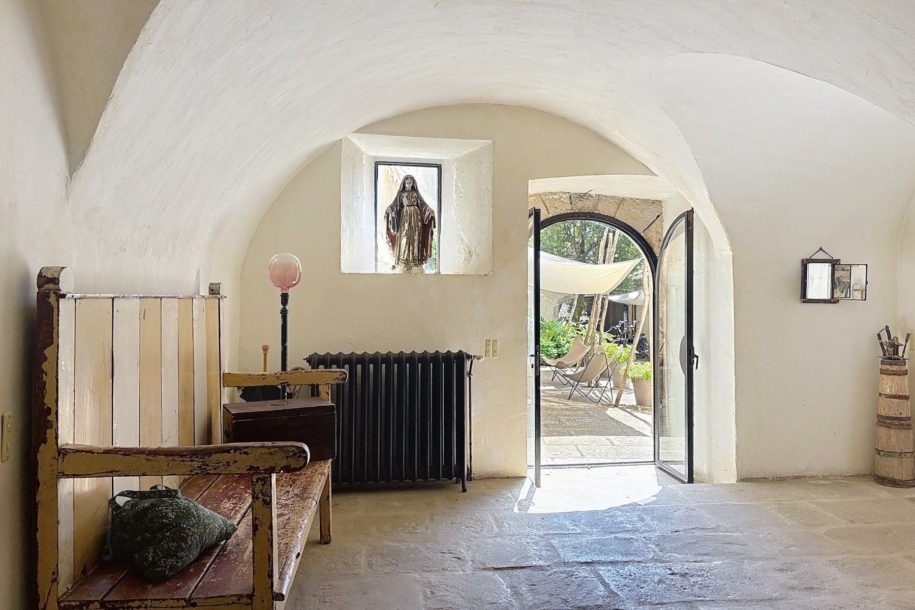 château 12 Pièces en vente sur MONTAREN ET ST MEDIERS (30700)