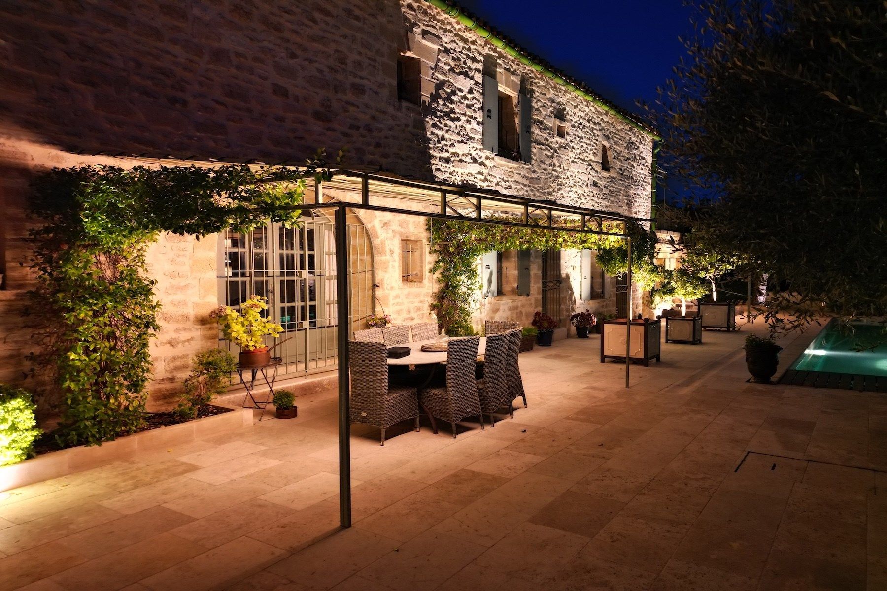 maison 11 Pièces en vente sur UZES (30700)