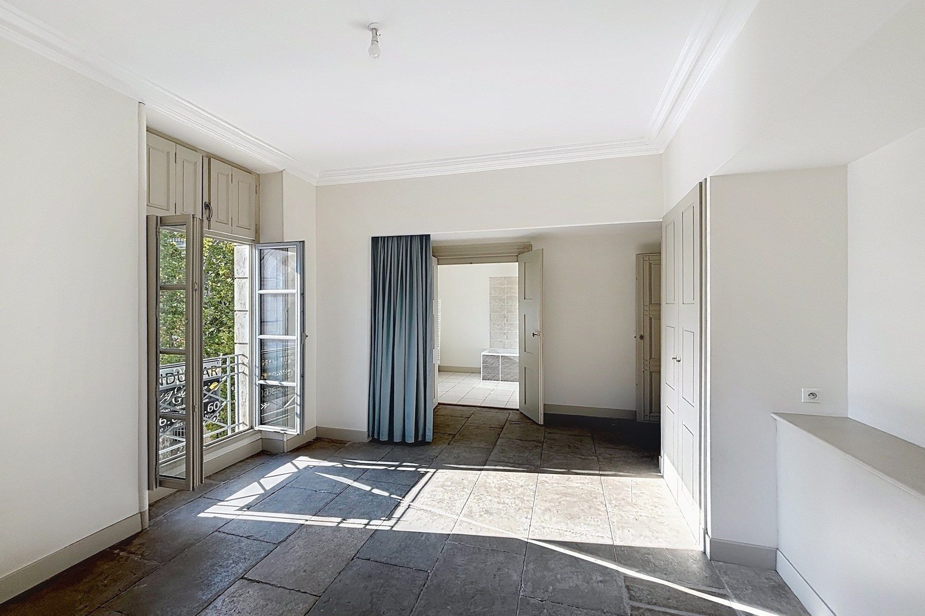 appartement 4 Pièces en vente sur NIMES (30000)